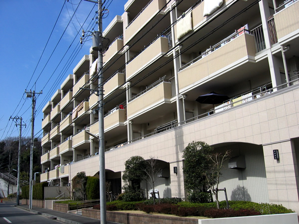 リステージアヴェージュの外観