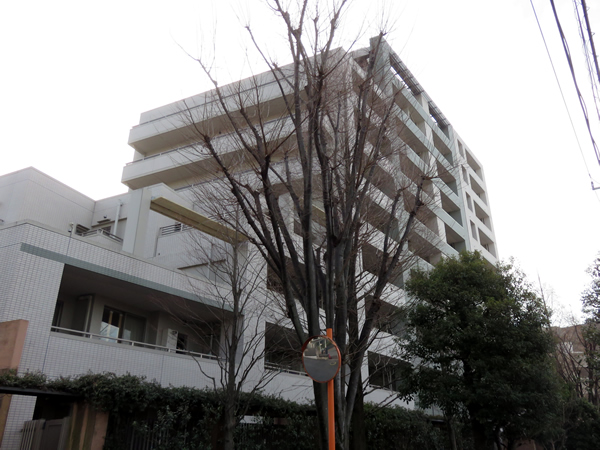 イオシスガーデンの外観