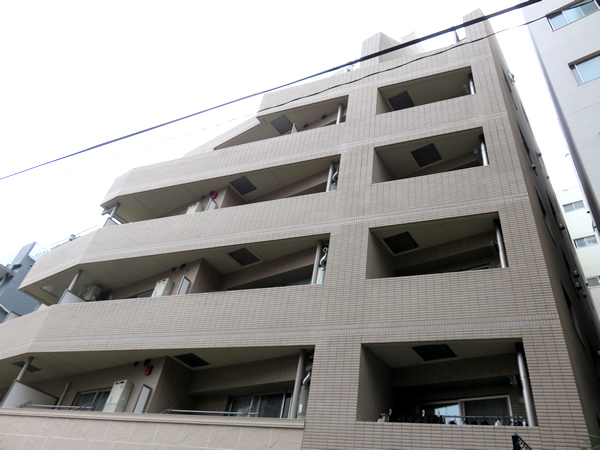 デュオスカーラ渋谷の外観
