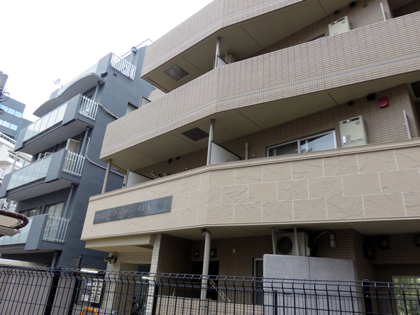 デュオスカーラ渋谷の外観