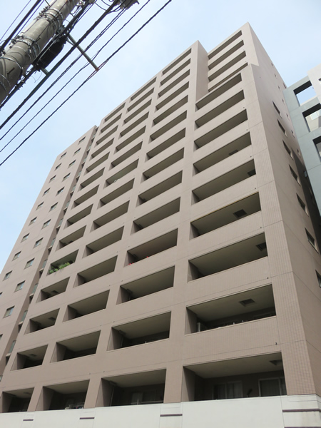 アデニウム新横浜の外観