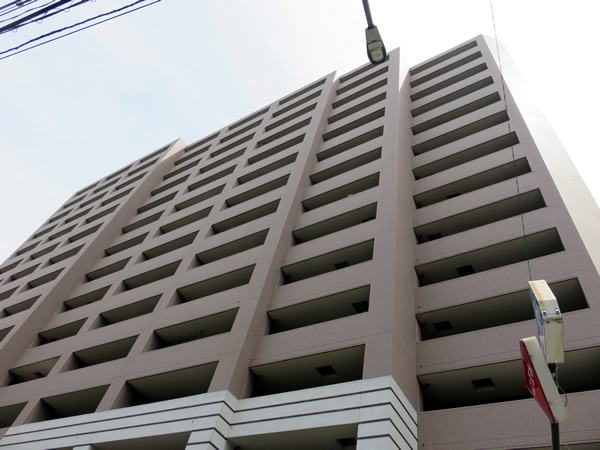 アデニウム新横浜の外観