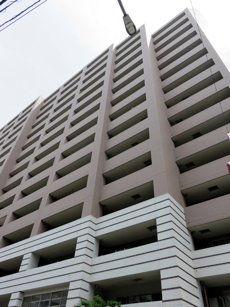 アデニウム新横浜の外観