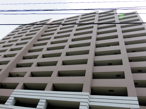 アデニウム新横浜の外観