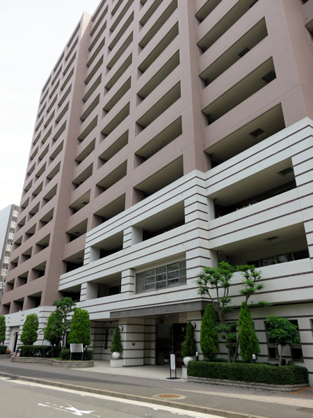 アデニウム新横浜の外観