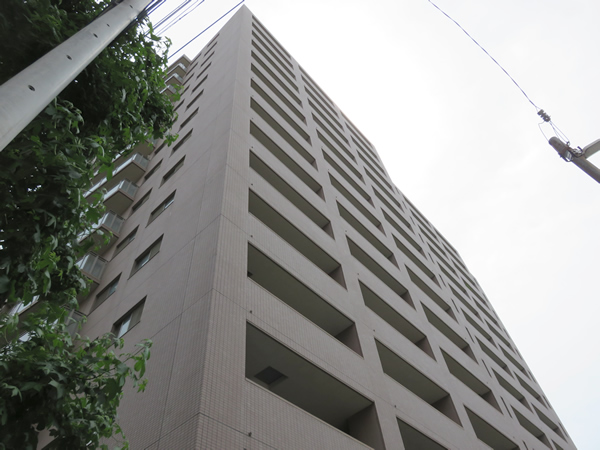 アデニウム新横浜の外観