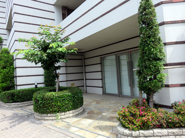 アデニウム新横浜の外観