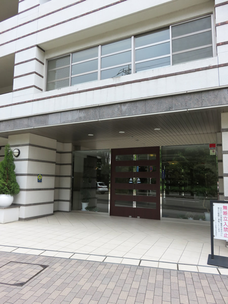 アデニウム新横浜の外観