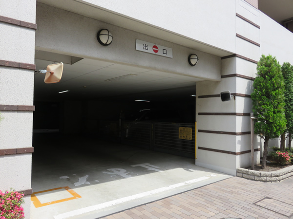 アデニウム新横浜の外観