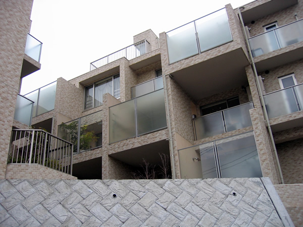 ロイヤルシーズン溝の口の外観