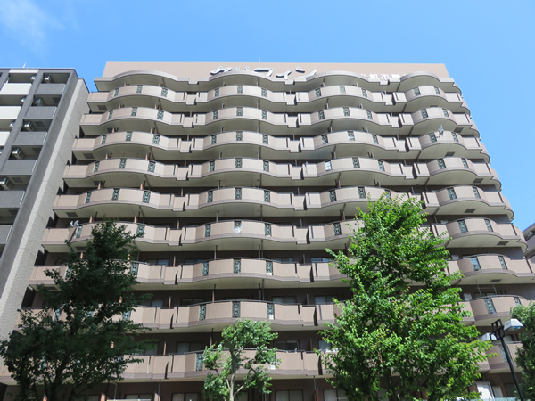 グリフィン新横浜6番館の外観