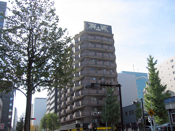 グリフィン新横浜6番館の外観