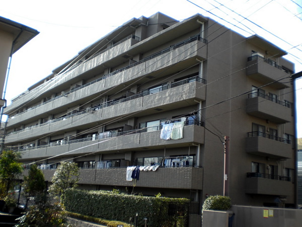 青葉市が尾ガーデンハウスの外観