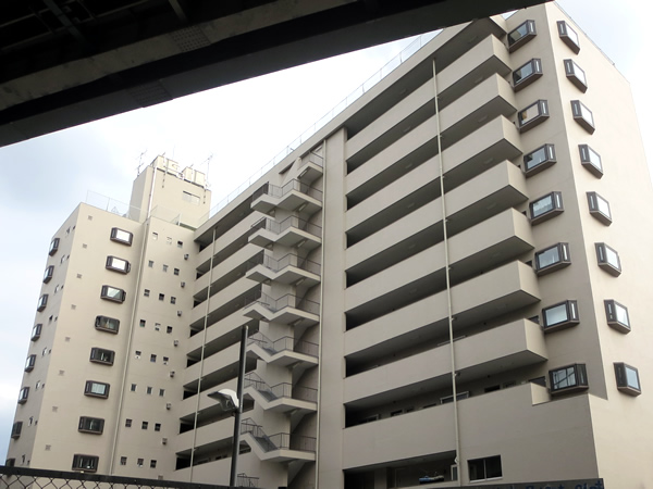 東急江田駅前ドエリングの外観