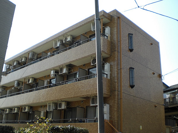 ライオンズマンション田奈の外観