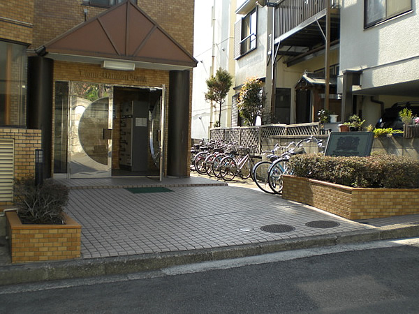 ライオンズマンション田奈の外観