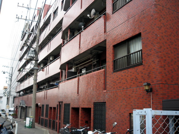 ライオンズマンション青葉台第5の外観