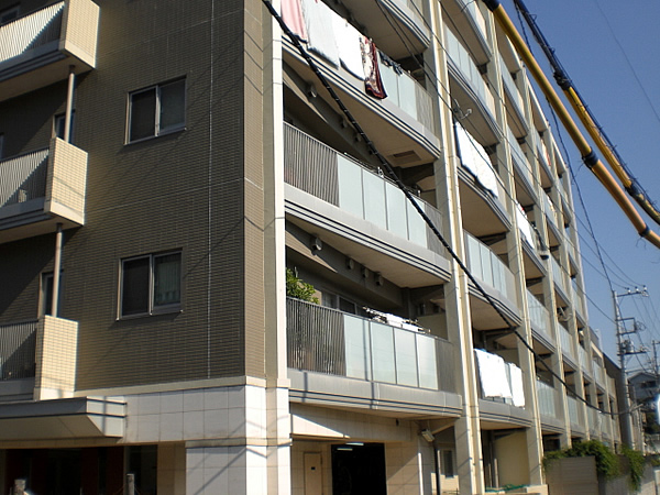 ミオカステーロあざみ野2の外観