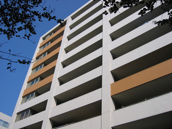 ライオンズプラザ港北ニュータウンの外観