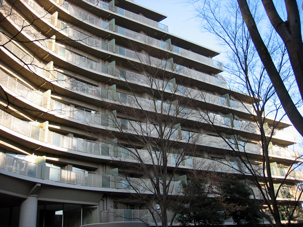 セパルレ中央林間６番館の外観