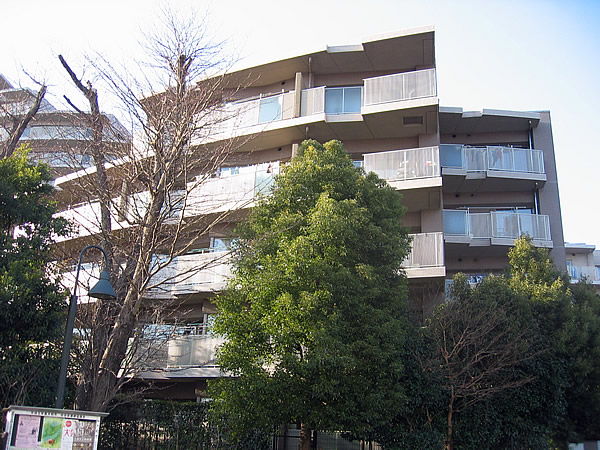 セパルレ中央林間１番館の外観