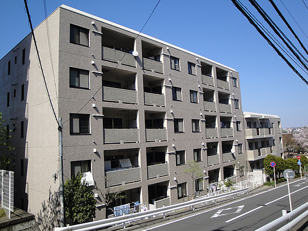 日神パレステージ保土ヶ谷の外観