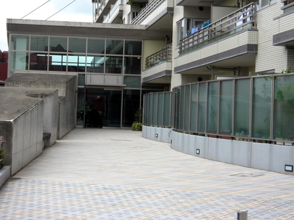 サンクタスヒューマンたまプラーザの外観