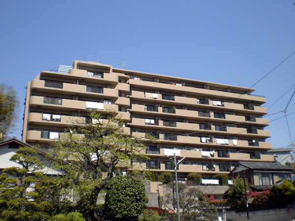 コトーあざみ野クレーヴェルの外観