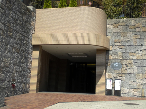 コトーあざみ野クレーヴェルの外観