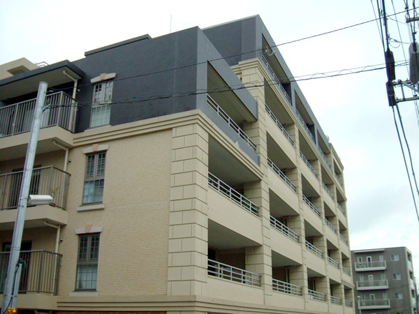 グランシティユーロコートあざみ野の外観