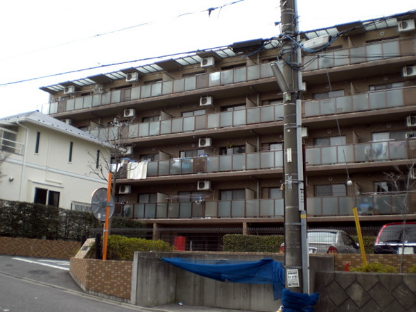 ガーデンハイツ藤が丘の外観