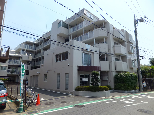 ライフプラザ町田の外観