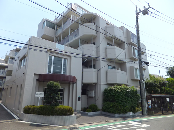 ライフプラザ町田の外観