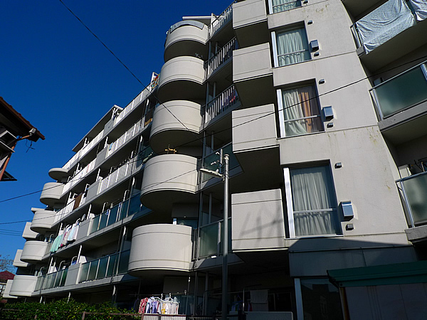 ライフプラザ町田の外観