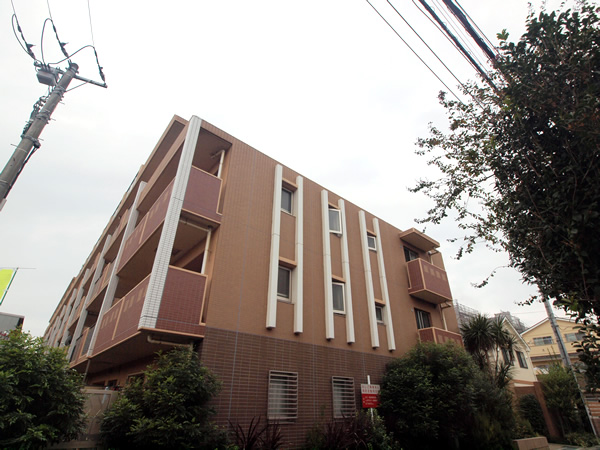 ファーネスト中央林間の外観