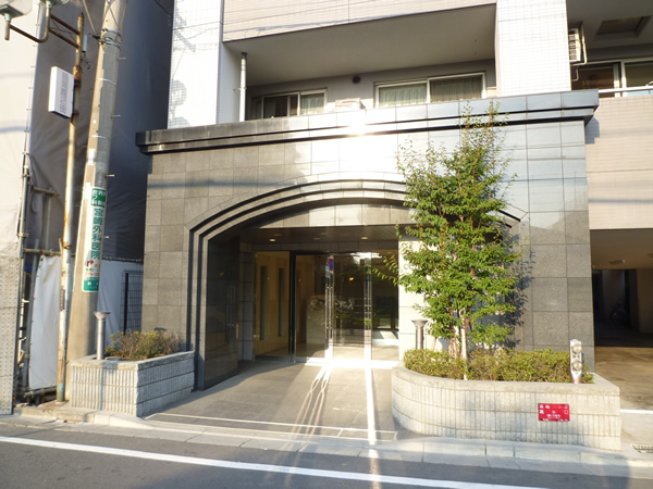 センチュリー鶴間の外観