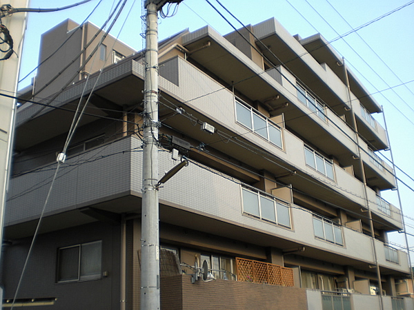 ミオカステーロ十日市場ステッサの外観