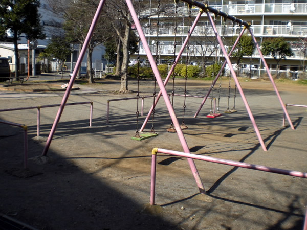 マンハイム中山の外観