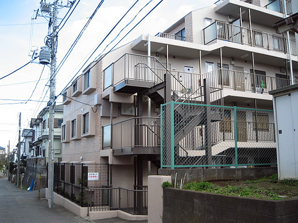 フローレンスパレス長津田の外観