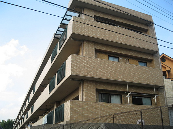 フローレンスパレス鴨居3の外観