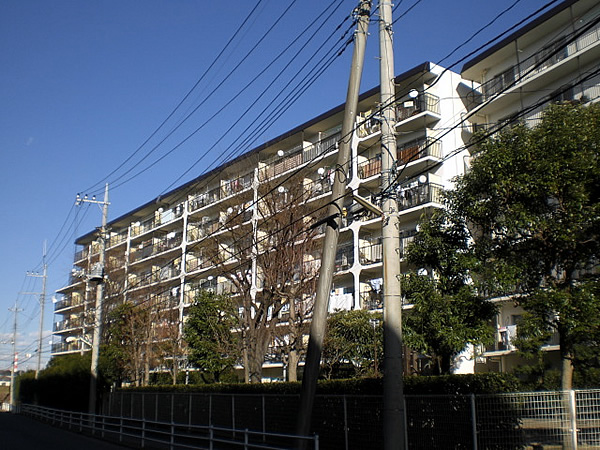 ハイラーク横浜白山の外観