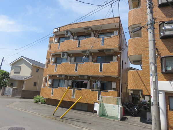 ダイアパレスつきみ野2番館の外観