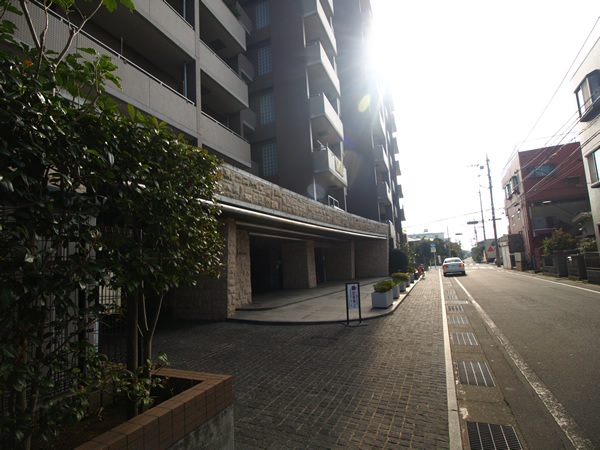 ジェイシティ中央林間の外観