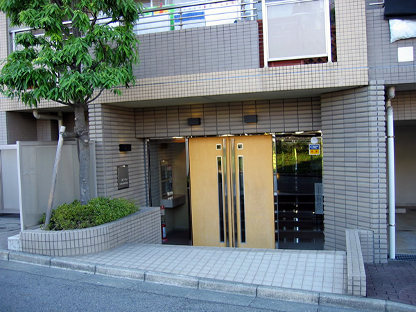 生田ガーデンハウスの外観