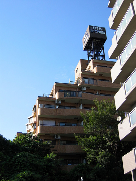 ダイアパレス向ヶ丘遊園2の外観