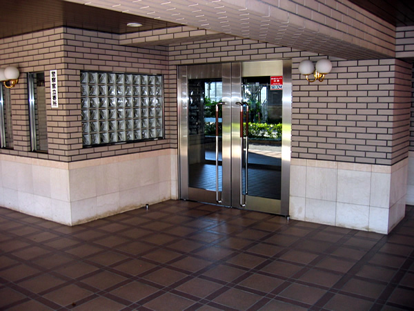 ライオンズマンション登戸駅前の外観