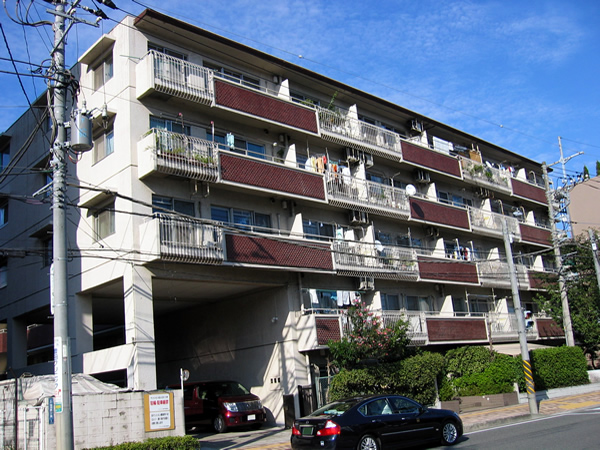 サンハイツ登戸の外観