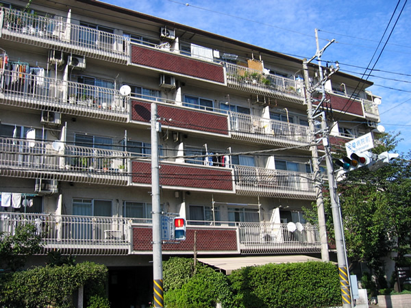 サンハイツ登戸の外観