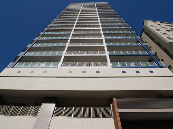 セレストタワー湘南平塚の外観