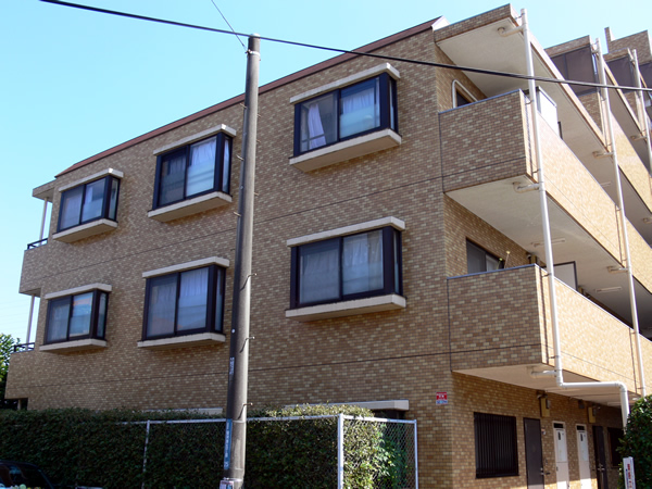 ライオンズマンション宿河原の外観